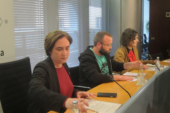 Ada Colau, Carlos Macías y Maria Campuzano