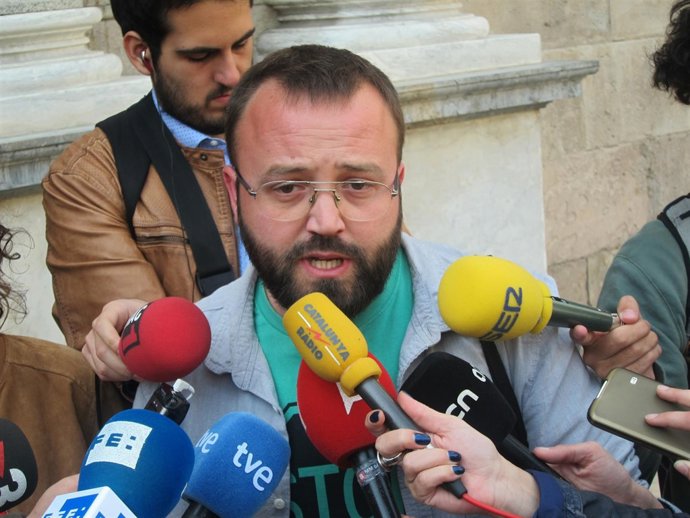 El portavoz de la PAH C.Macías