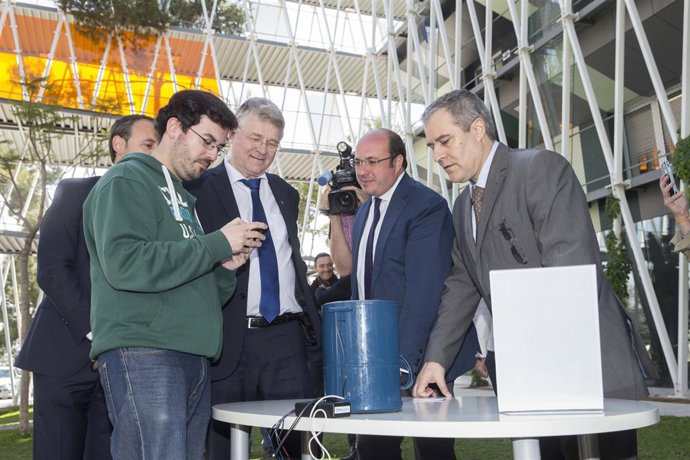 Visita instalaciones del Parque Científico