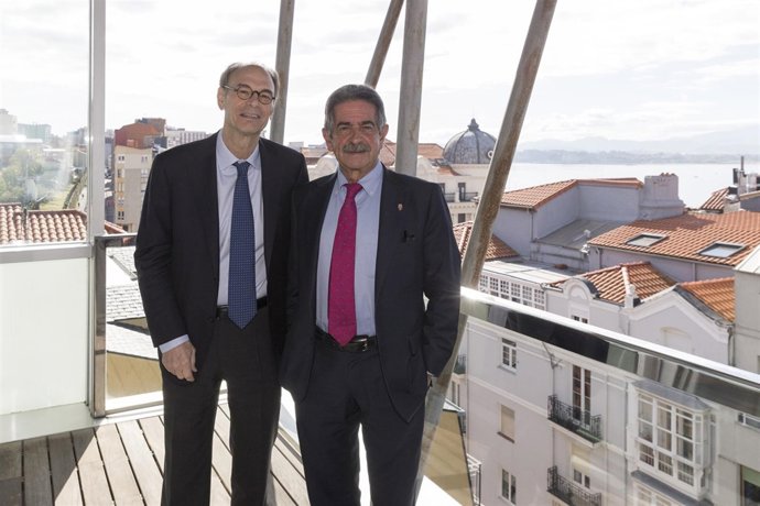 Revilla recibe al embajador de Canadá en España