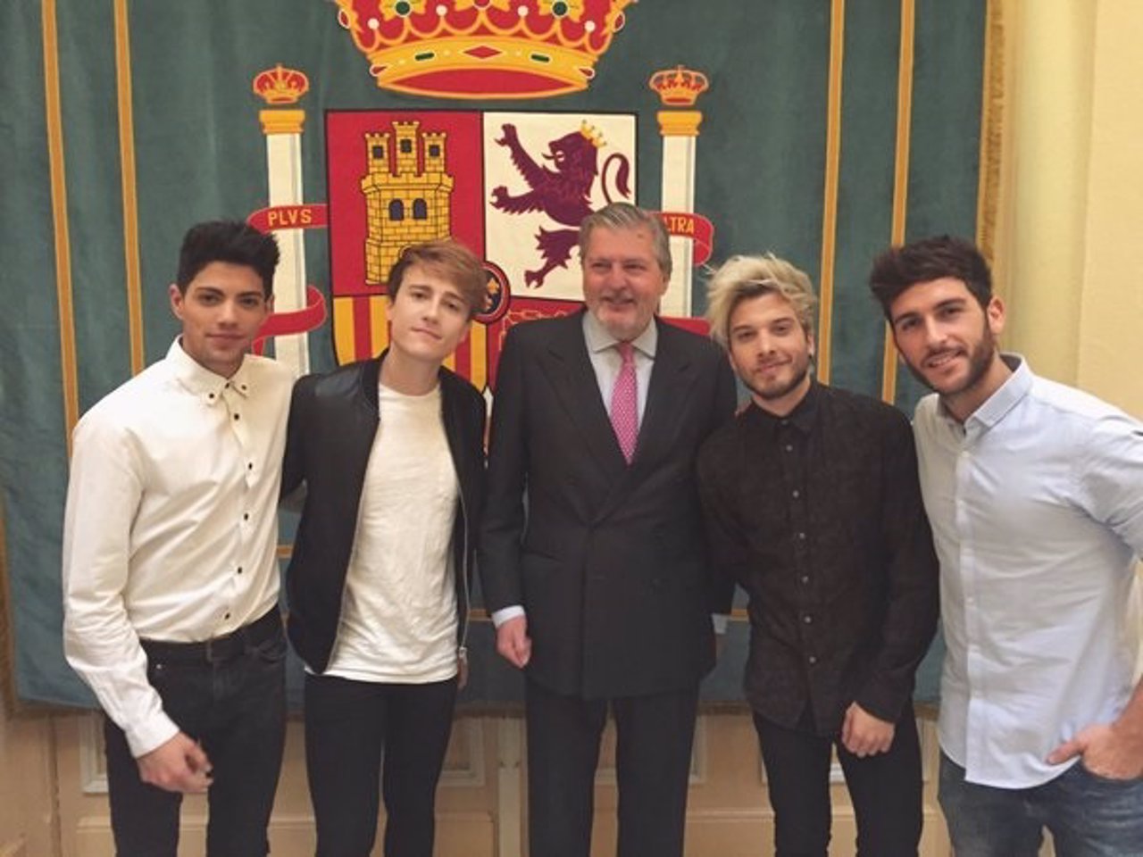 El ministro de Educación con el grupo Auryn contra el bullying