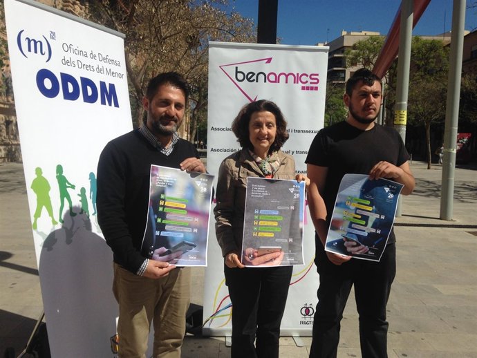 Fina Santiago con presidente Ben Amics