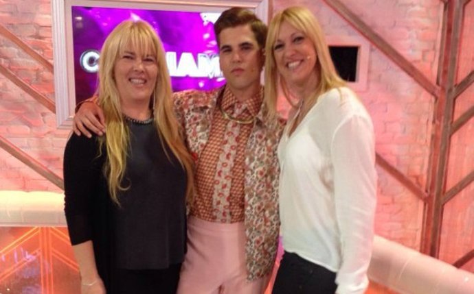 Cámbiame: Álex, un futuro periodista luchador contra la homofobia