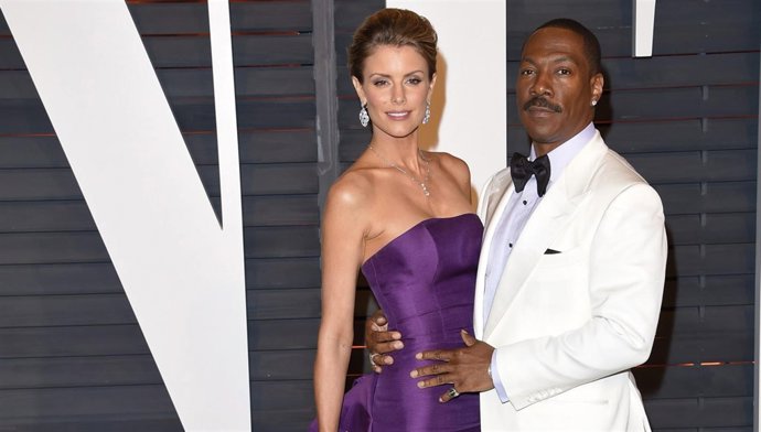 EDDIE MURPHY Y PAIGE BUTCHER, PAPÁS