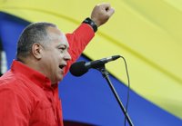 Cabello pide la dimisión de los funcionarios que han firmado para cesar a Maduro