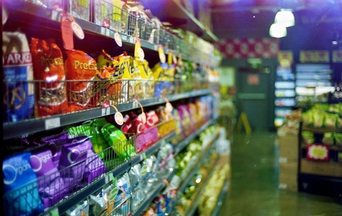 Este supermercado no tiene empleados: funciona 24 horas gracias al móvil