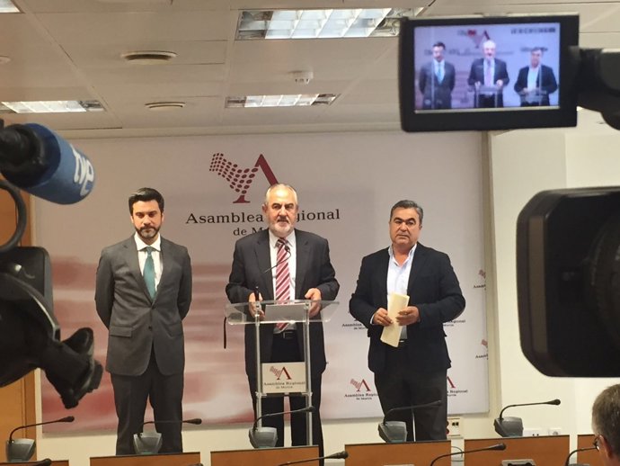 López, Tovar y Navarro