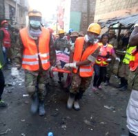 Rescatadas con vida otras tres personas del edificio derrumbado en Nairobi