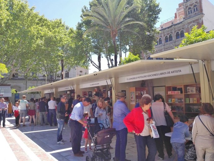 NOTA DE PRENSA VIERNES 6 DE MAYO FERIA DEL LIBRO DE SEVILLA 2016