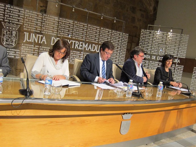 Firma del Plan de Empleo de Extremadura 2016-2016
