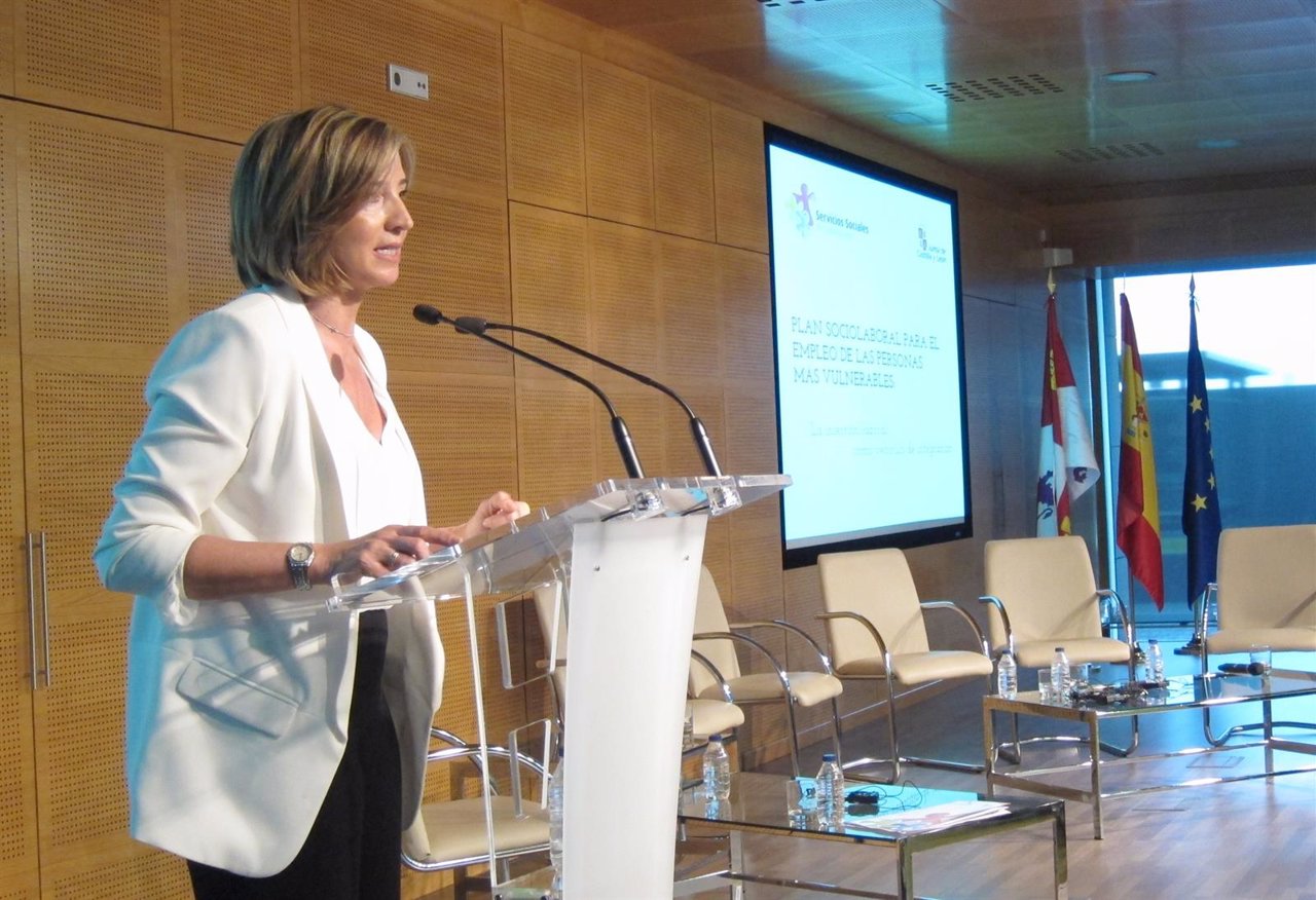Alicia García presenta el Plan de Inserción Socio-Laboral 2016-2020