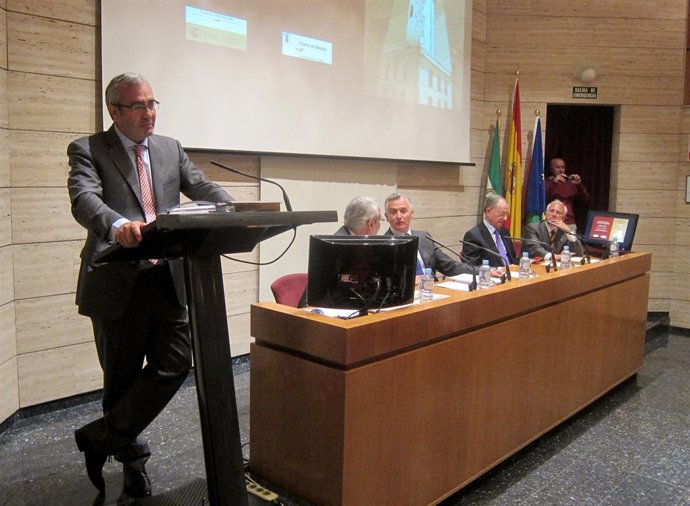 José Llorca en la presentación de un libro en Málaga