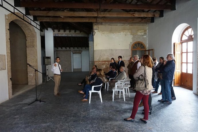 Casino de la Plaza del Pueblo albergará todos los cuadros de Alcaldes de Paterna