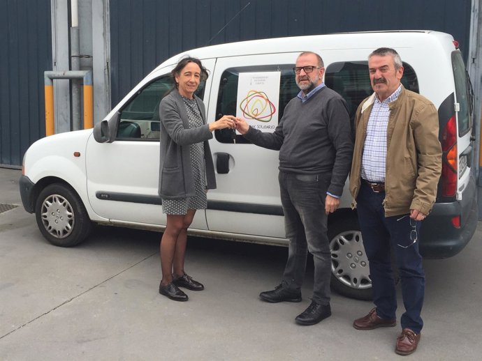 Entrega de vehículo a 'Grezian Zaporeak'