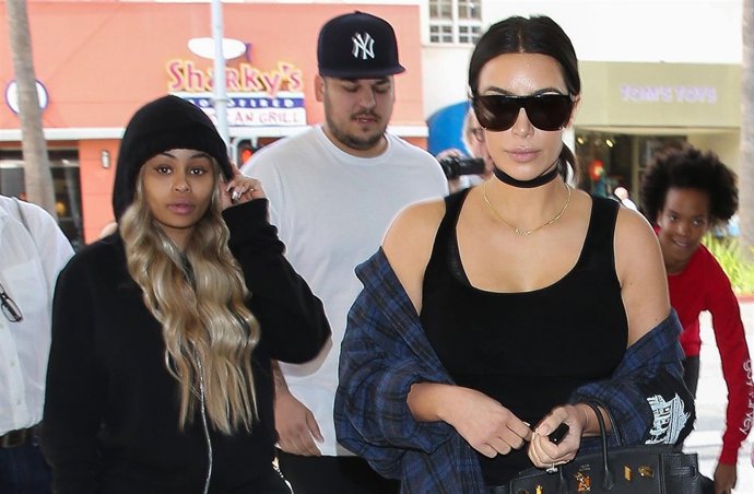 KIM Y ROB KARDASHIAN CON BLAC CHYNA/CORDON PRESS