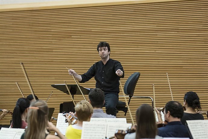 Oliver Díaz en los ensayos con la OCV