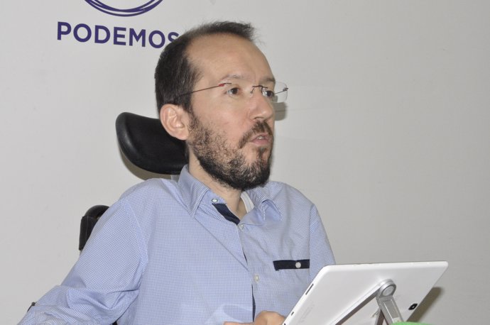 El secretario general de Podemos Aragón, Pablo Echenique. 