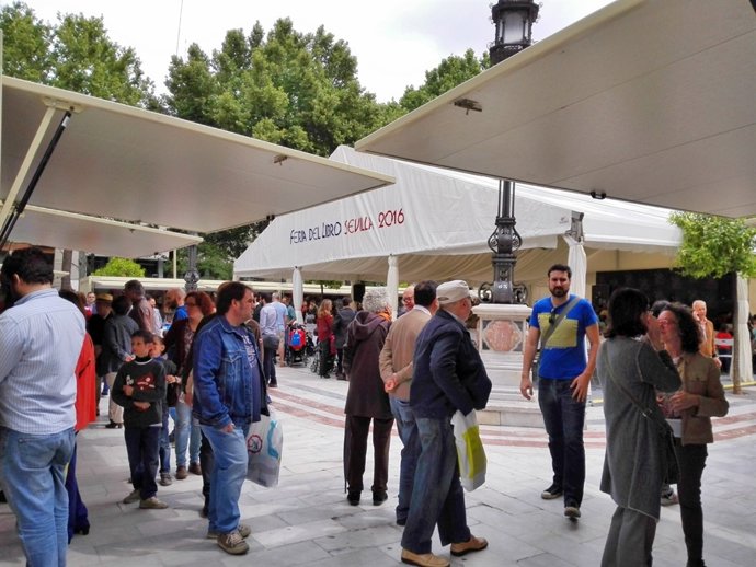 NOTA DE PRENSA DOMINGO 8 DE MAYO FERIA DEL LIBRO DE SEVILLA 2016
