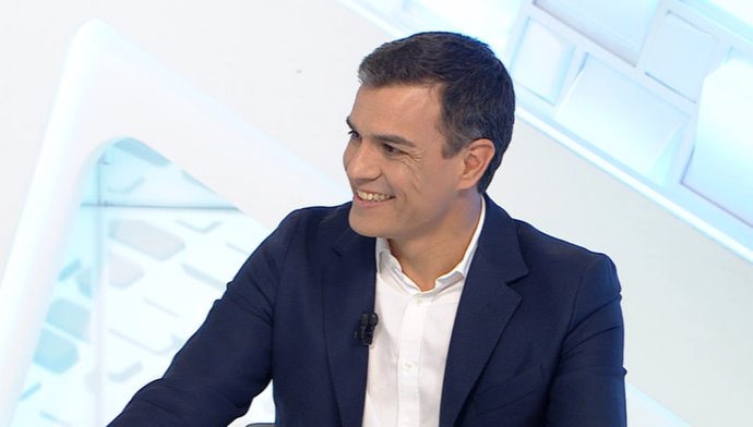 Pedro Sánchez es entrevistado en Canal Extremadura TV