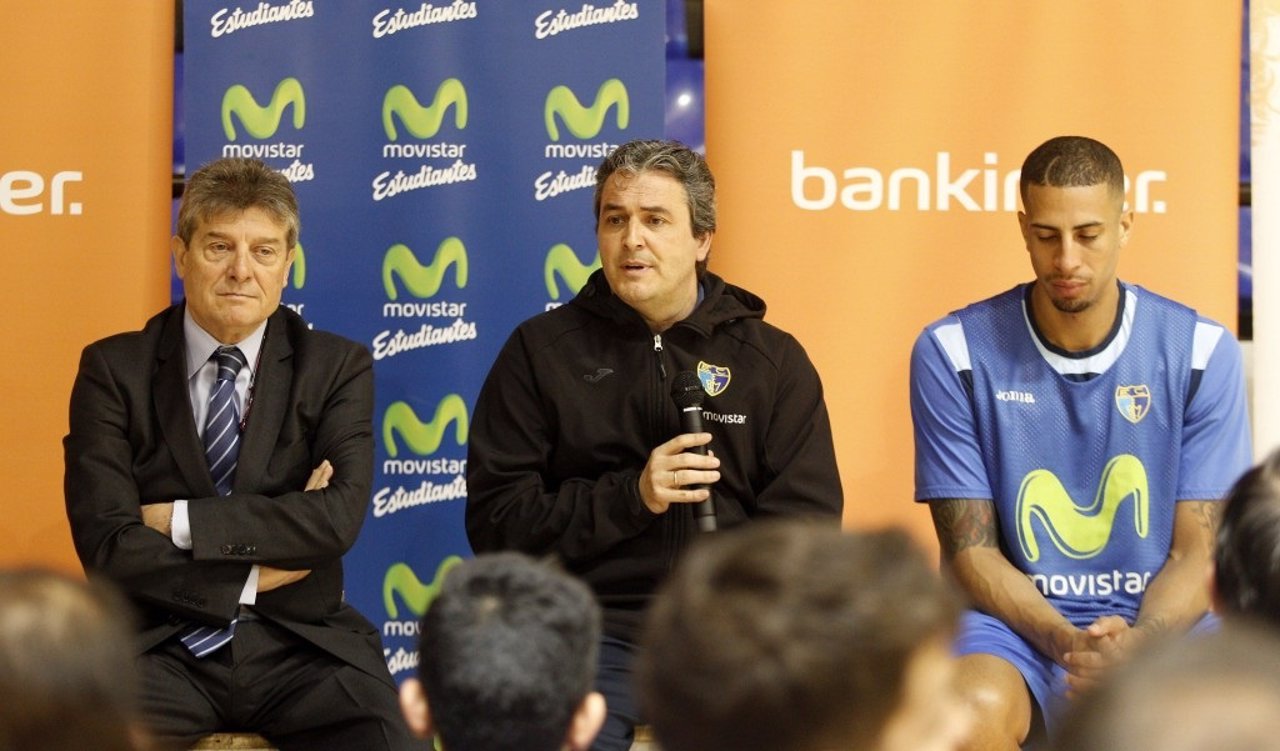 Fernando Galindo, pte del Estudiantes, Sergio Valdeolmillos y Diamon Simpson