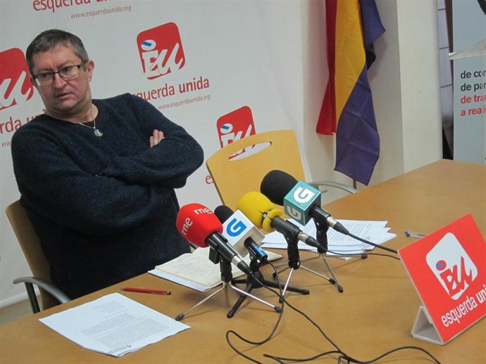 Xabier Ron, en la sede de Esquerda Unida