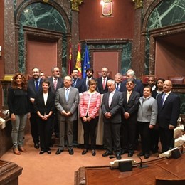 Peñalver, con el cuerpo consular de la Región con motivo del Día de Europa