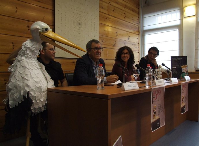 Presentación del Festival de Títeres del Teatro Cánovas 