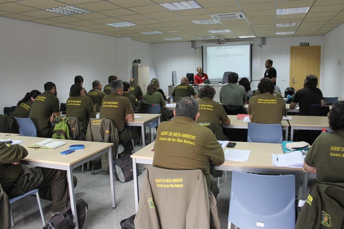 Los Agentes de Medio Ambiente de Baleares actualizan sus conocimientos