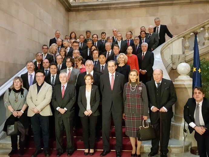 Forcadell reclama "mejorar" el proyecto europeo en el Día de Europa