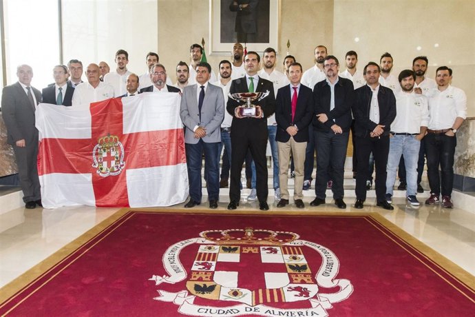 Recepción del Unicaja Voley