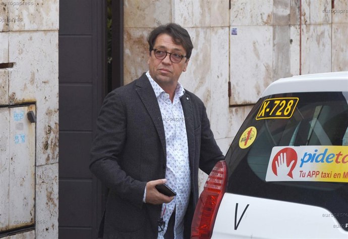 MIGUEL ÁNGEL BERNARDEU MARIDO DE ANA DUATO