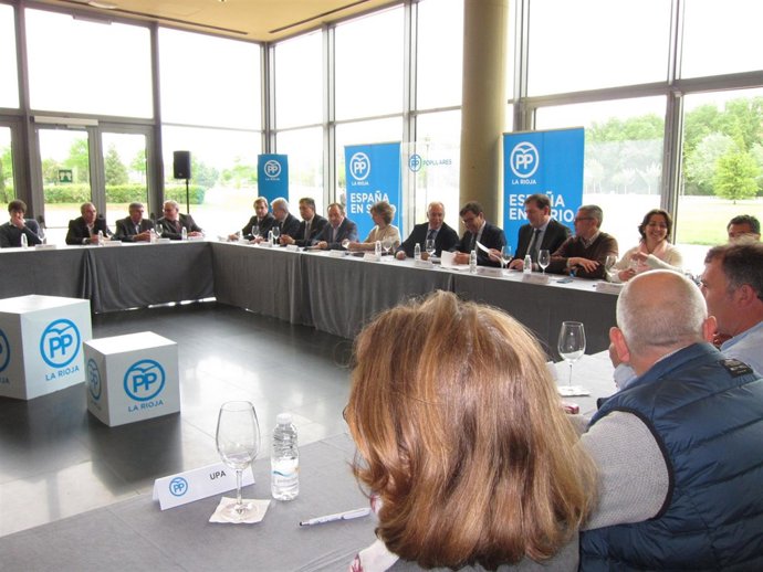 Reunión Tejerina en Logroño con sector agrícola