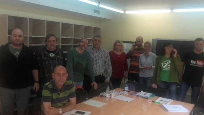 Representantes sindicales de Enseñanza encerrados en la Conselleria