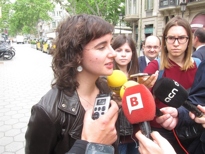 La presidenta de TMB, Mercedes Vidal, en la presentación de los nuevos buses