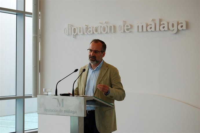 Gonzalo Sichar en rueda de prensa