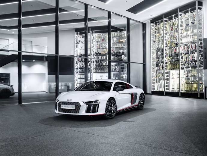 Audi R8 Coupé V10 plus: selection 24h“