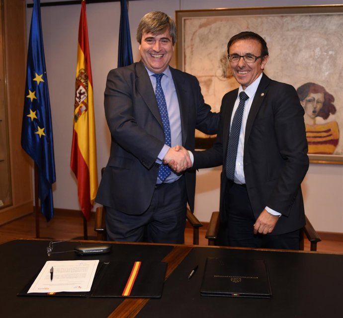 Miguel Cardenal y José Hidalgo, presidente de ADESP