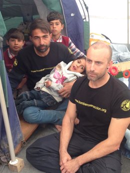 Osman, niño refugiado afgano con parálisis cerebral, llega a España