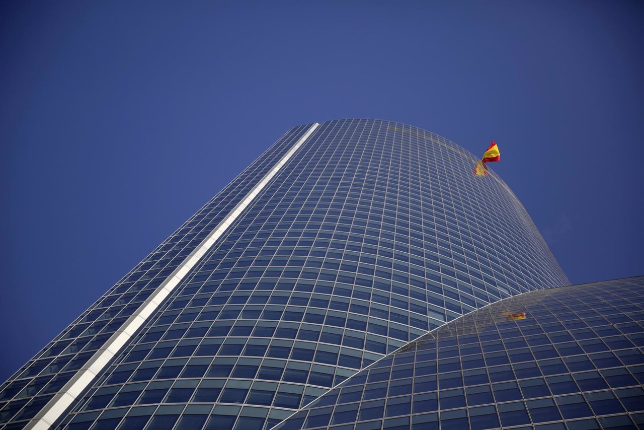 Bandera España Torre Madrid