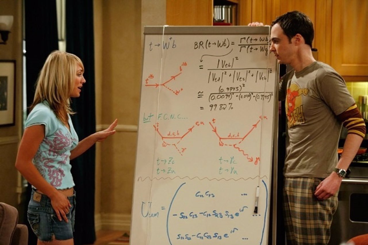 Penny (Kaley Cuoco) y Sheldon (Jim Parsons) en The Big Bang Theory