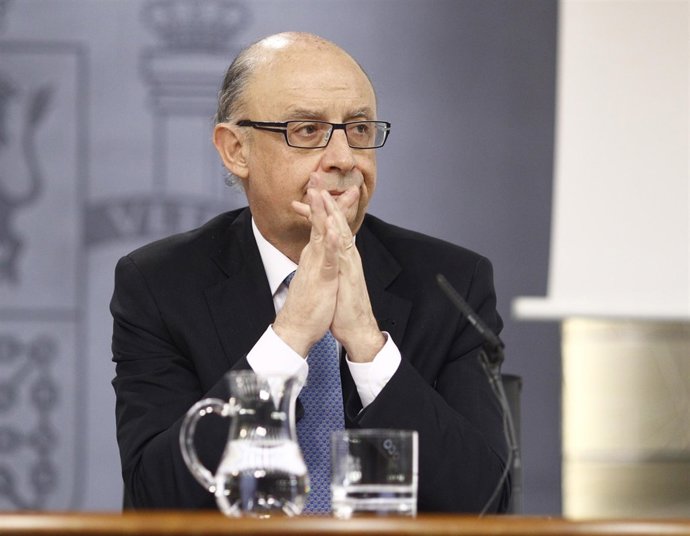 Cristóbal Montoro tras el Consejo de Ministros