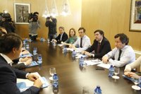 Hernando (PP) ve al PSOE "en descomposición" por los pactos que hizo en CCAA y ciudades