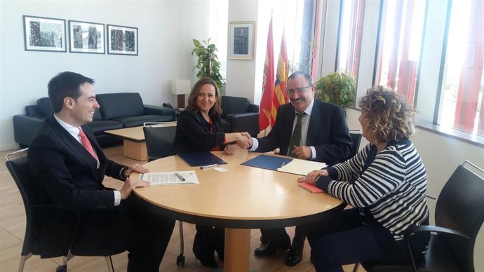 Educación acreditará competencias de trabajadores del sector químico y plástico