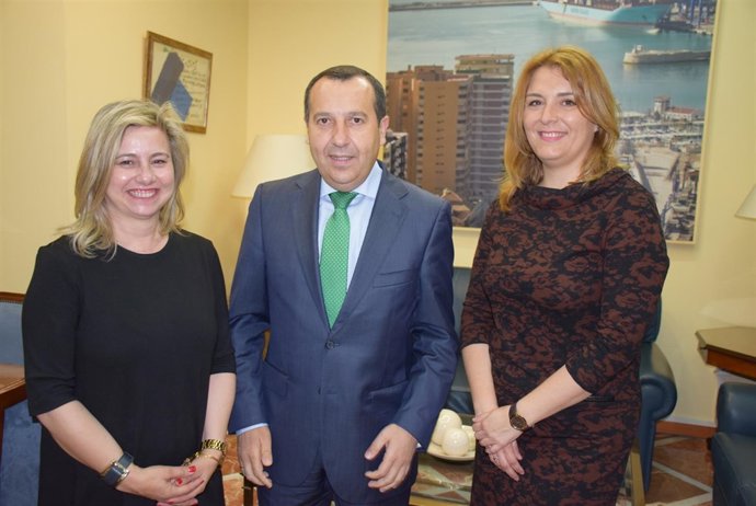 Reunión Ruiz Espejo con nueva delegada de Salud