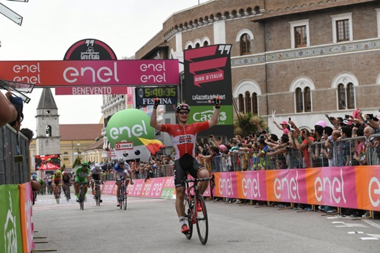André Greipel gana la quinta etapa del Giro