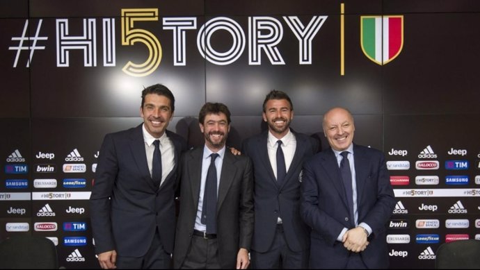 Buffon y Barzagli, renovados con la Juventus