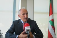 Erkoreka cree Margarita Robles puede ser "decisiva o influyente" en las decisiones que el PSOE adopte sobre Euskadi