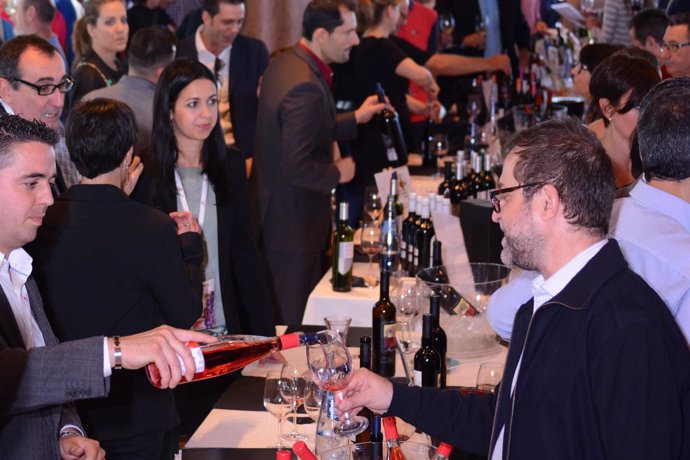 Utiel-requena vende un 5,5% más de vino embotellado en 2015