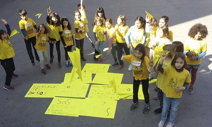 Red de Escuelas Insumisas de Catalunya, XEI en sus siglas en catalán