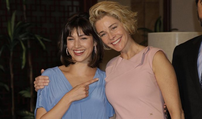Úrsula Corberó y Belén Rueda